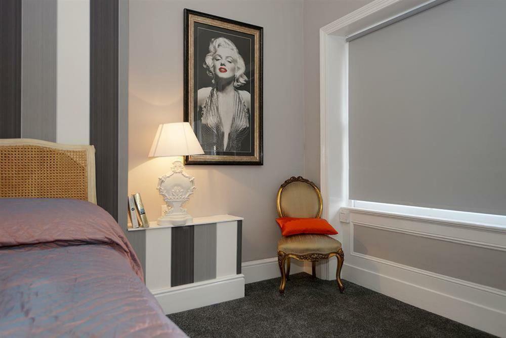 Cornerhouse Apartments Ландъндо Екстериор снимка